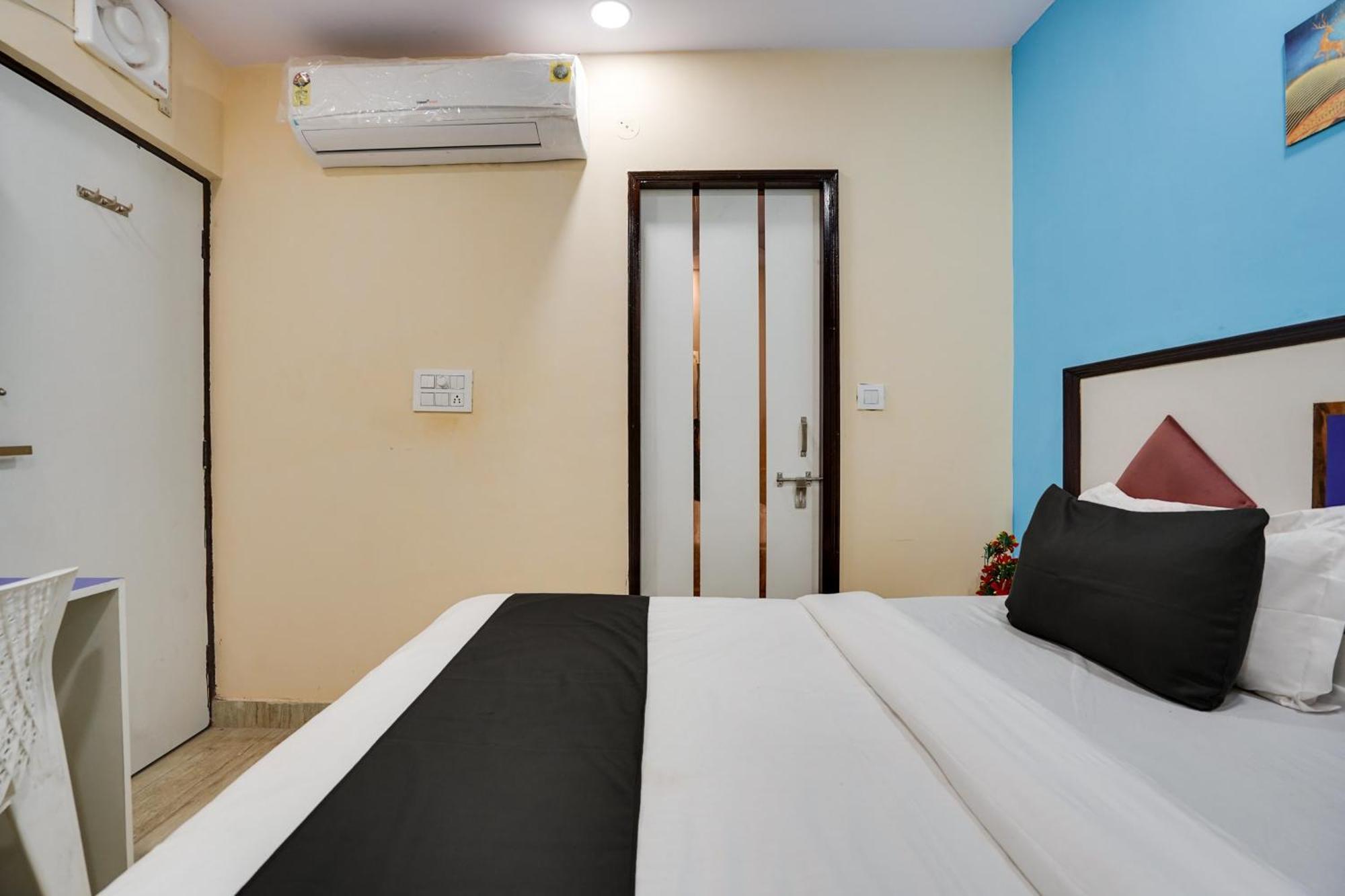Super Hotel O Hotel Gold Star นิวเดลี ภายนอก รูปภาพ